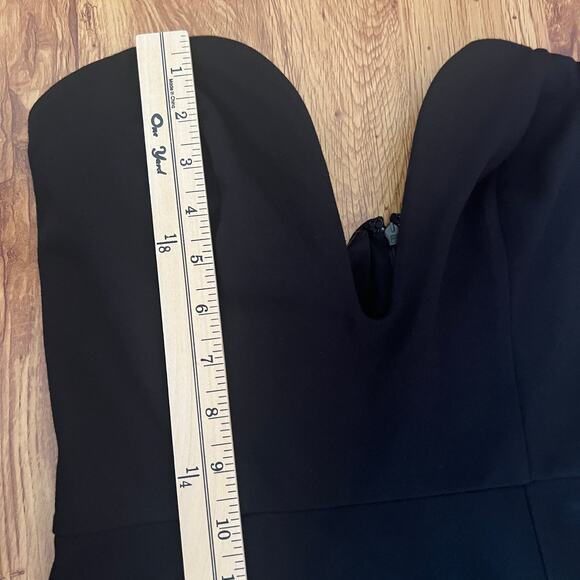 hours Cynlee U-Wire Neckline Mini Black Bodycon Dress Size M - Picture 10 of 11